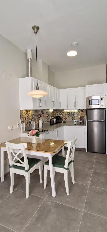Malaga Lodge Apartments Zewnętrze zdjęcie